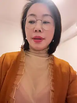 xiaoling2358 online show from 27, 11, 2025
