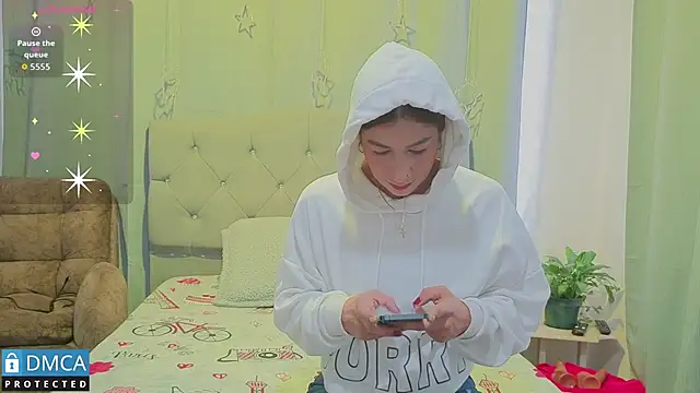 Snapshot of scarlett_fire5 chatting on 20, 12, 2025 scarlett fire5 online show from 20, 12, 2025