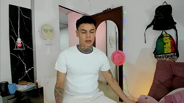 xavier-blake online show from 15, 11, 2025