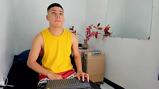 Lucastorrez01 online show from 7, 1, 2026