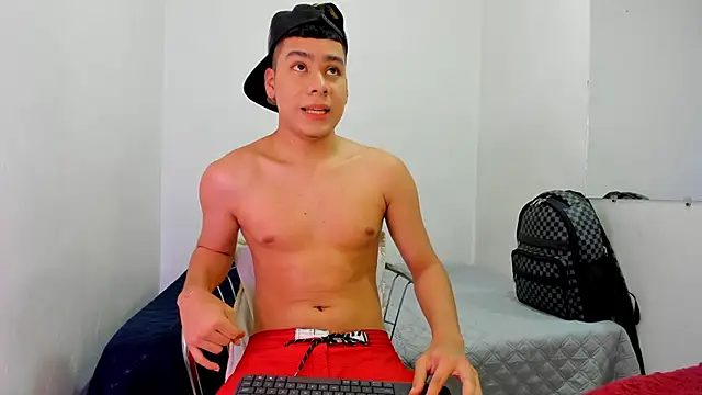Snapshot of Lucastorrez01 chatting on 11, 6, 2026 Lucastorrez01 online show from 11, 6, 2026