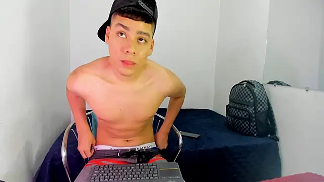 Lucastorrez01 online show from 1, 7, 2026
