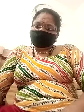 Snapshot of Menka_cut34 chatting on 9, 6, 2026 Menka cut34 online show from 9, 6, 2026
