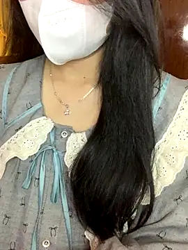 Hanni 22 online show from 29, 11, 2025