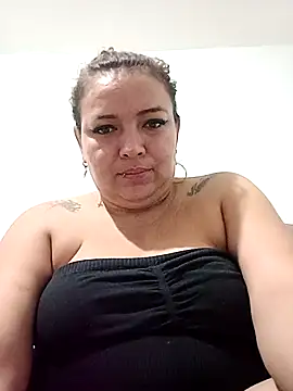 Snapshot of Carsu10 chatting on 28, 11, 2025 Carsu10 online show from 28, 11, 2025