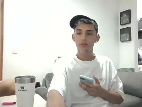 Zoro0ne online show from 11, 4, 2026