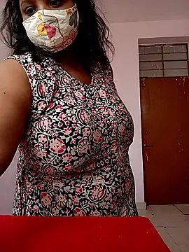 CUTE-LOVE-SWEETS online show from 7, 4, 2026