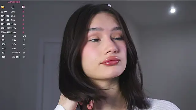 Snapshot of SoftLuna chatting on 25, 11, 2025 SoftLuna online show from 25, 11, 2025