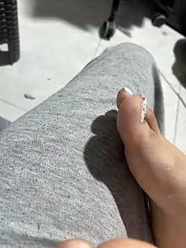 Snapshot of VioleeSaenz chatting on 23, 11, 2025 VioleeSaenz online show from 23, 11, 2025