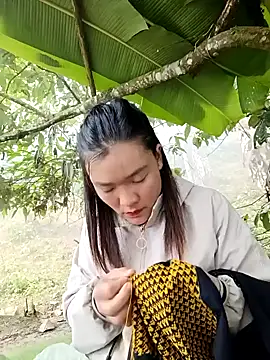 meomeo-00 online show from 18, 12, 2025