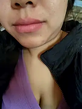 Xiu-L online show from 25, 11, 2025