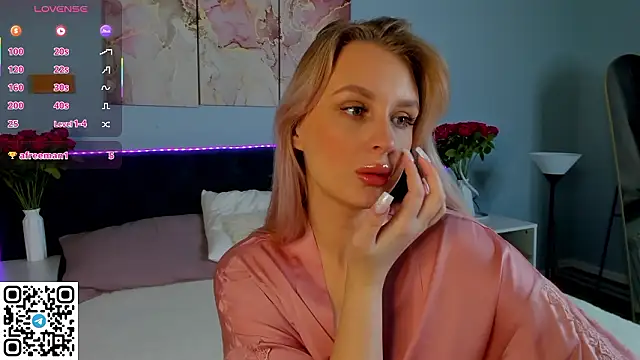 KiraRuiz online show from 2, 2, 2026