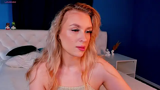 KiraRuiz online show from 24, 2, 2026