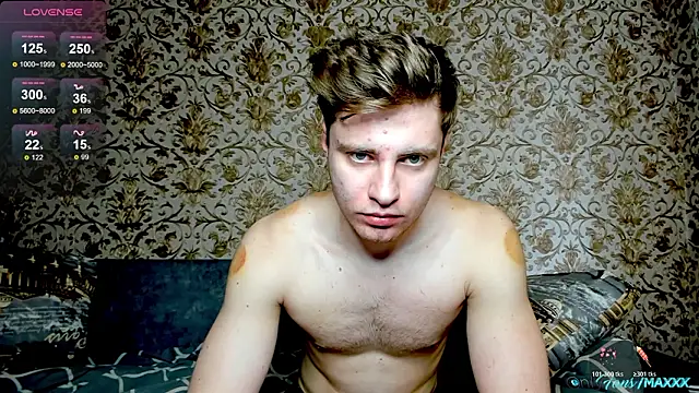 Maxhornyblondieman online show from 19, 3, 2026