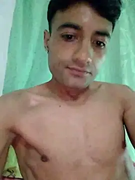 Snapshot of noah77_ chatting on 2, 4, 2026 noah77 online show from 2, 4, 2026