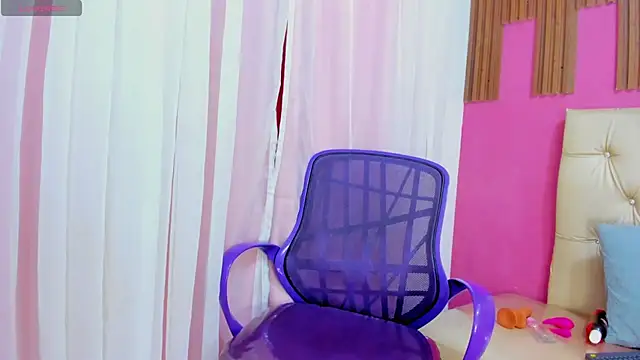 Xelena Kiss online show from 10, 1, 2026