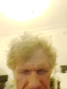 Snapshot of Hardwarelane67 chatting on 27, 11, 2025 Hardwarelane67 online show from 27, 11, 2025