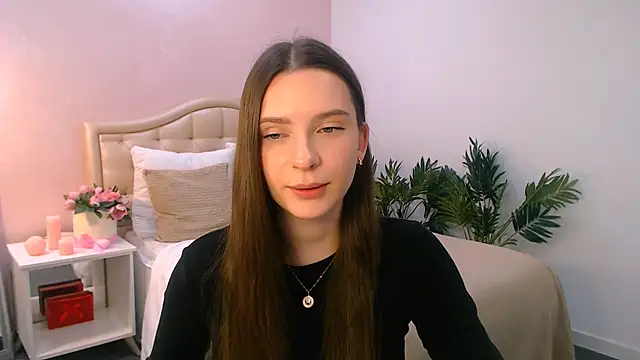 charming berry online show from 18, 11, 2025