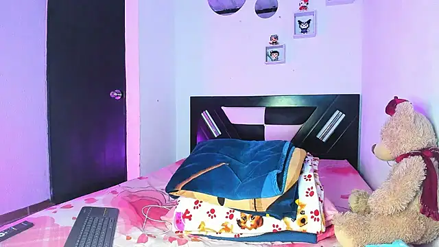 Babyhoney18 online show from 13, 1, 2026