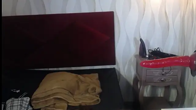 danna garza online show from 17, 12, 2025