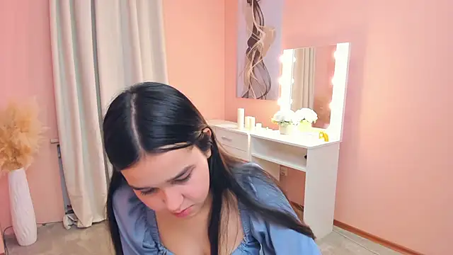 Snapshot of MeliaMelchiori chatting on 21, 11, 2025 MeliaMelchiori online show from 21, 11, 2025