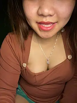 Snapshot of Sunset-yll chatting on 23, 2, 2026 Sunset-yll online show from 23, 2, 2026