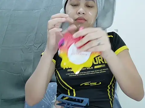 Ursexyasianskinny online show from 4, 12, 2025