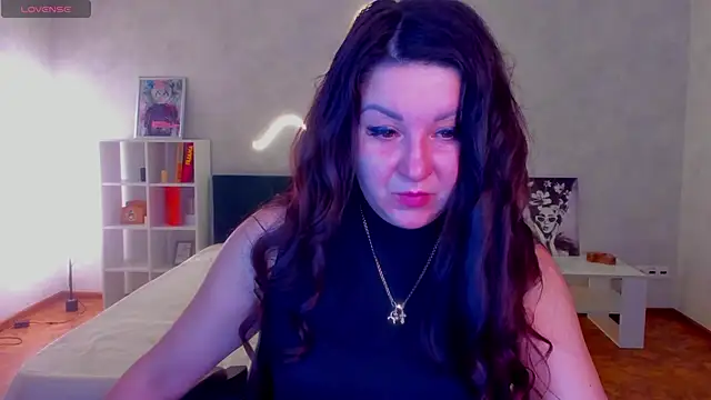 Snapshot of still__her chatting on 26, 11, 2025 still her online show from 26, 11, 2025