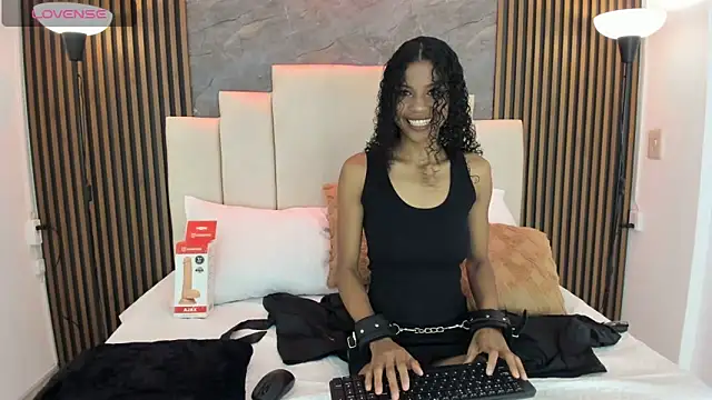 catiusca reyes 03 online show from 4, 12, 2025