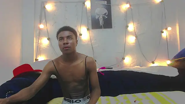 NoahJhonson69 online show from 15, 12, 2025