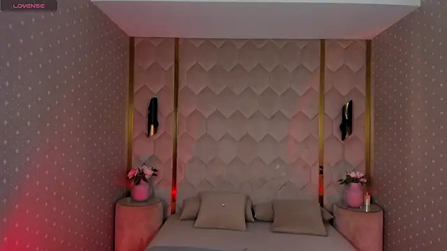 Snapshot of Even_Vrot chatting on 22, 11, 2025 Even Vrot online show from 22, 11, 2025