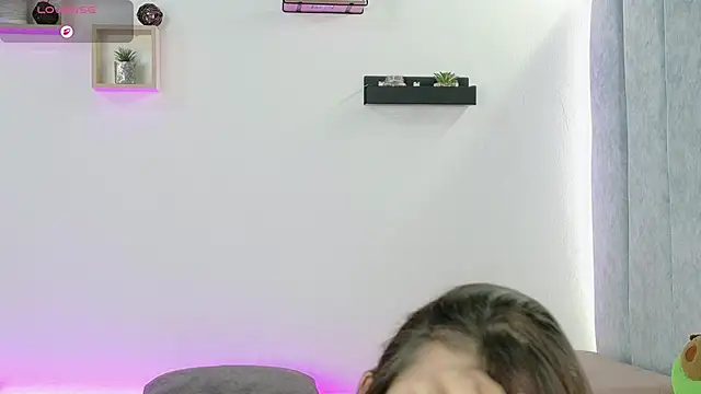 Snapshot of _manumontoya chatting on 16, 12, 2025 manumontoya online show from 16, 12, 2025