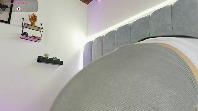 Snapshot of _manumontoya chatting on 7, 2, 2026 manumontoya online show from 7, 2, 2026