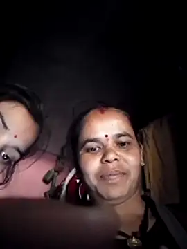 Snapshot of Qxjiya chatting on 2, 12, 2025 Qxjiya online show from 2, 12, 2025