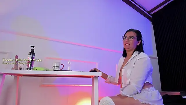 Sienarosewood online show from 19, 2, 2026