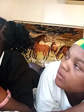 YELLOW-MELLO online show from 12, 1, 2026