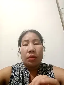 Snapshot of Reema_143 chatting on 27, 11, 2025 Reema 143 online show from 27, 11, 2025