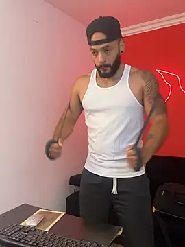 Mike savage3 online show from 15, 4, 2026