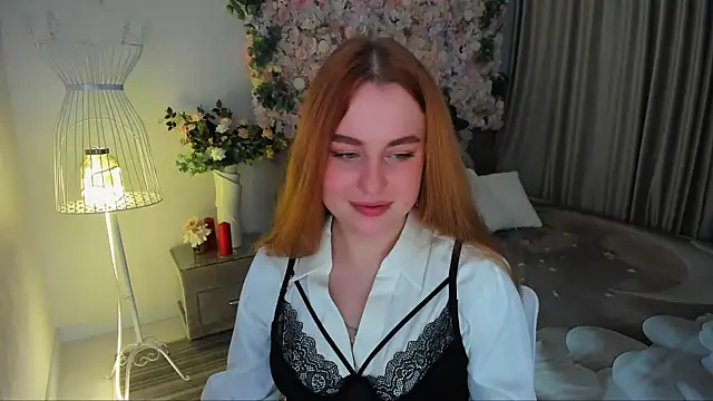 Snapshot of AirySilhouette chatting on 23, 11, 2025 AirySilhouette online show from 23, 11, 2025