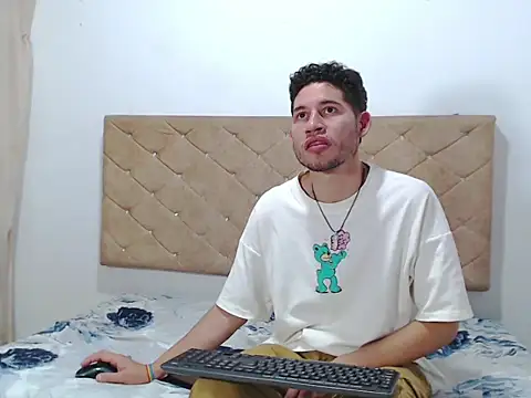 crissex3 online show from 10, 2, 2026