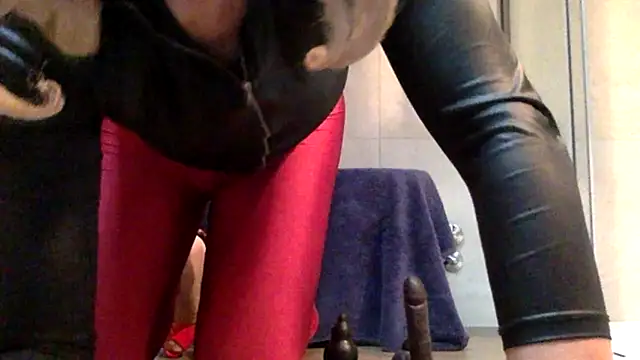 AsiaSlavePantyhosed online show from 4, 12, 2025