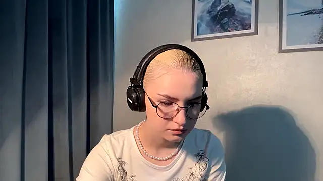 Snapshot of Cindi_Jacobs chatting on 27, 11, 2025 Cindi Jacobs online show from 27, 11, 2025