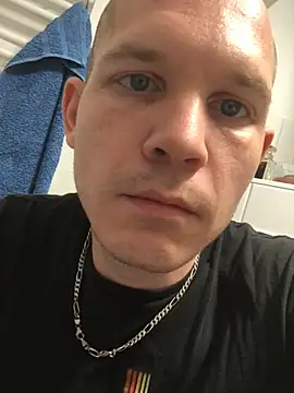 Spielzeugtwink online show from 4, 7, 2026