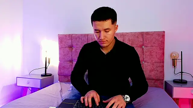 Ethan-Connor online show from 12, 1, 2026