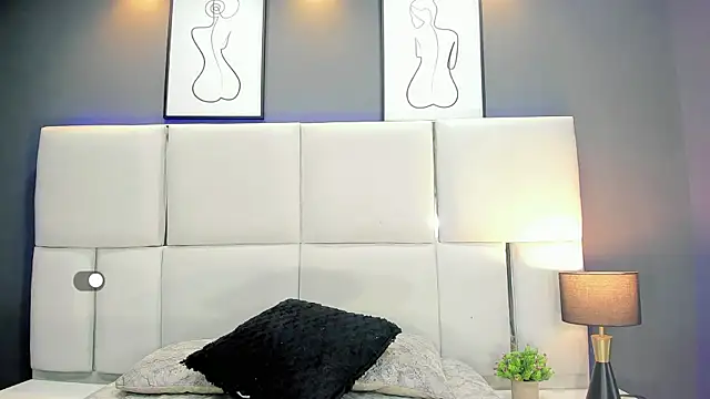 RenataAcosta online show from 28, 11, 2025