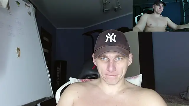 Snapshot of Poliglotjoe1 chatting on 27, 11, 2025 Poliglotjoe1 online show from 27, 11, 2025