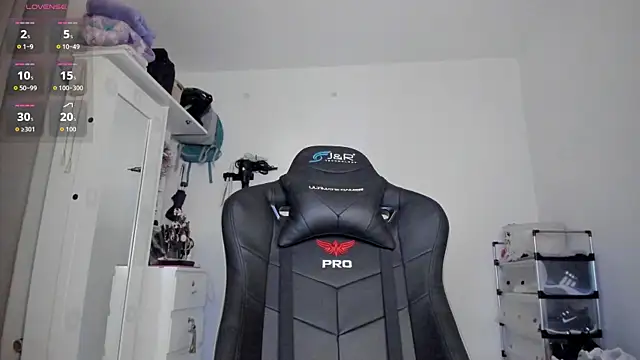 Lizziegrey0 online show from 6, 1, 2026