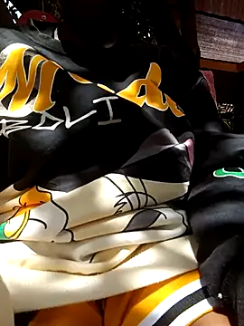 Snapshot of AngelaAbi chatting on 20, 11, 2025 AngelaAbi online show from 20, 11, 2025