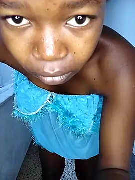 Snapshot of AngelaAbi chatting on 27, 11, 2025 AngelaAbi online show from 27, 11, 2025