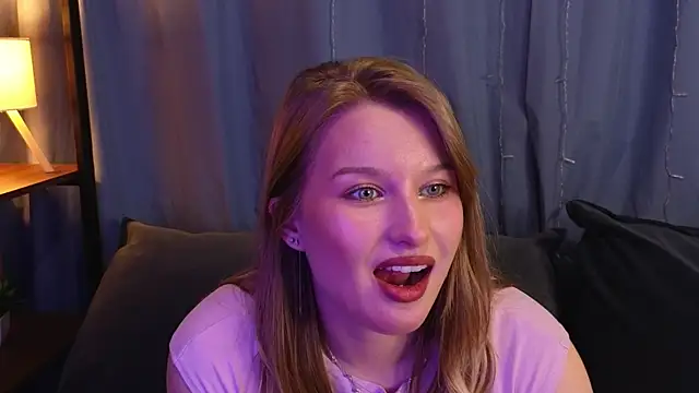 ImiMonroe online show from 22, 4, 2026